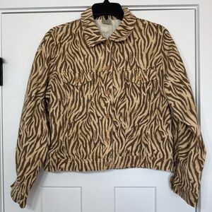 Pine Cove Women’s button down Jacket black and tan animal print
